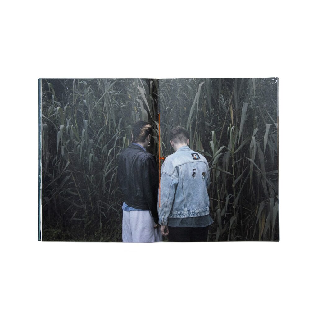 Doppia pagina interna della fanzine "Ruth & Billie"